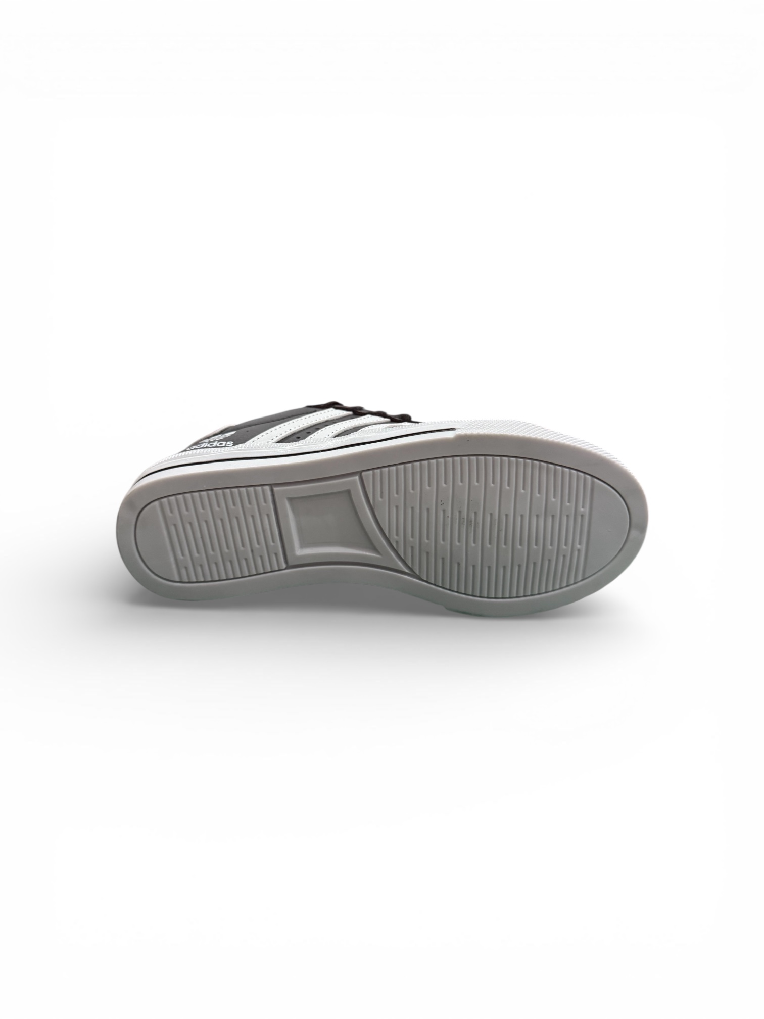 Adidas preto branco